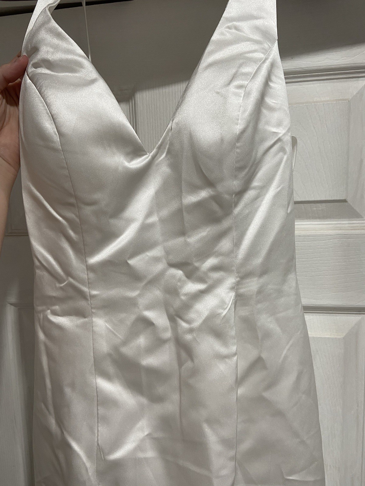 White Satin Sleeveless V-Neck Mermaid Wedding Dress Buttons Train Classic