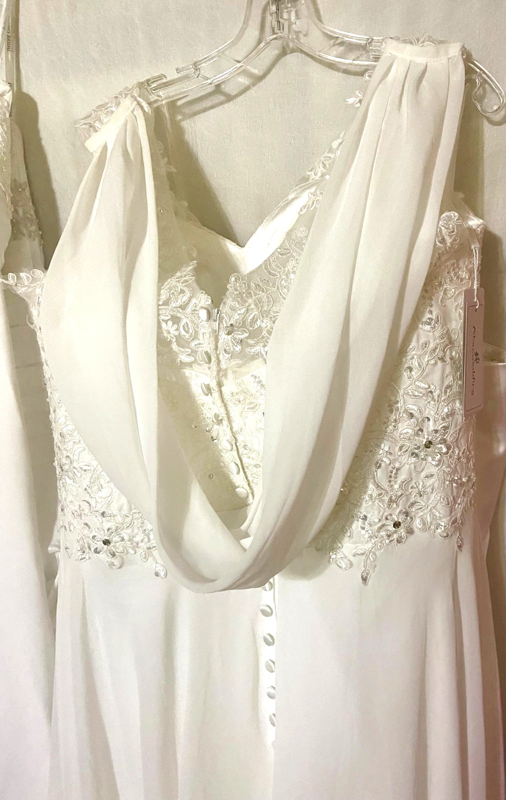 NWT-Abao Wedding Gown Beaded Lace Applique Bodice-SwtHeart-SWht- 18Plus