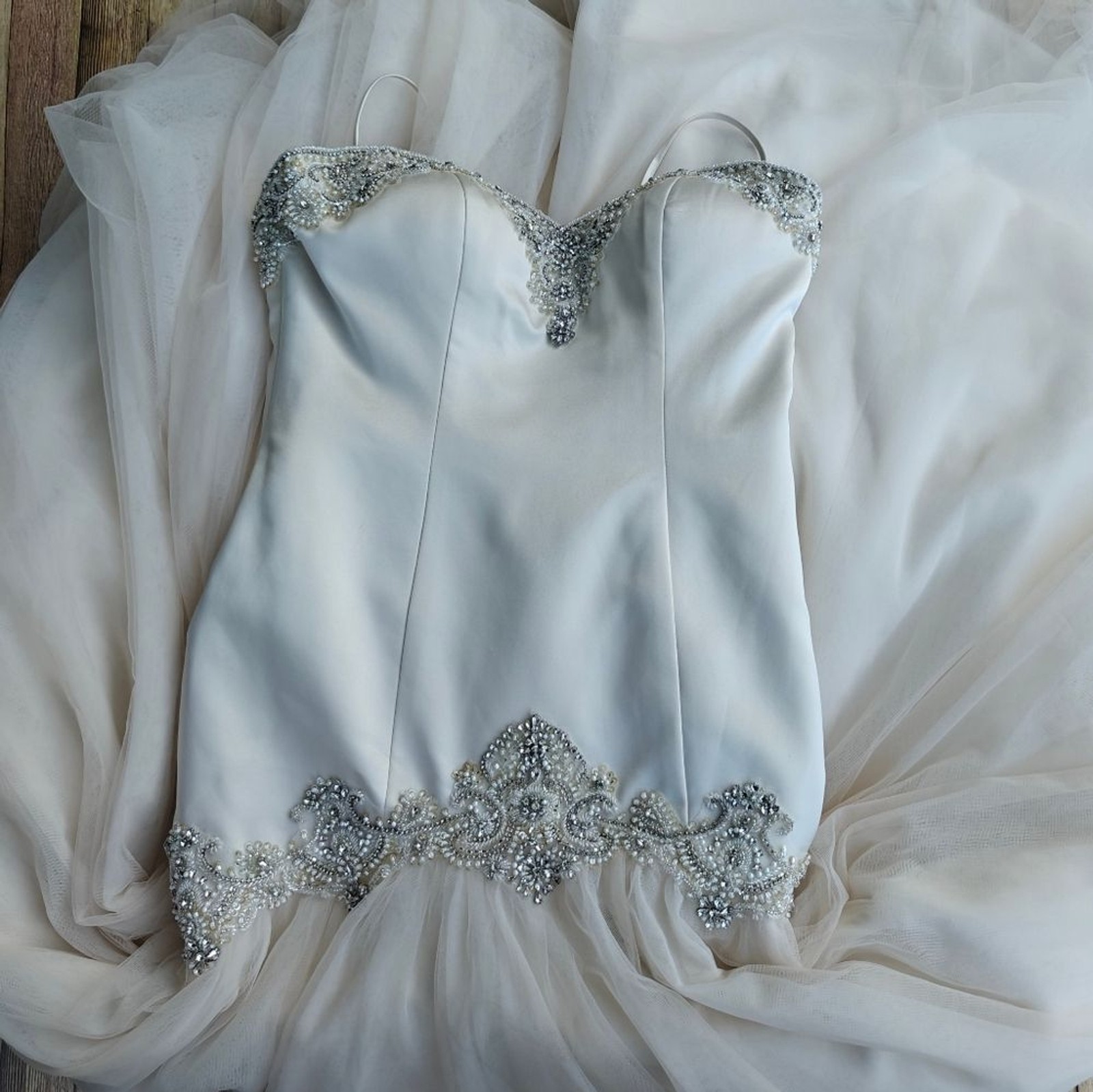 Essence Of Australia Dolce Beaded Wedding Dress Size 12 Oyster Ivory New