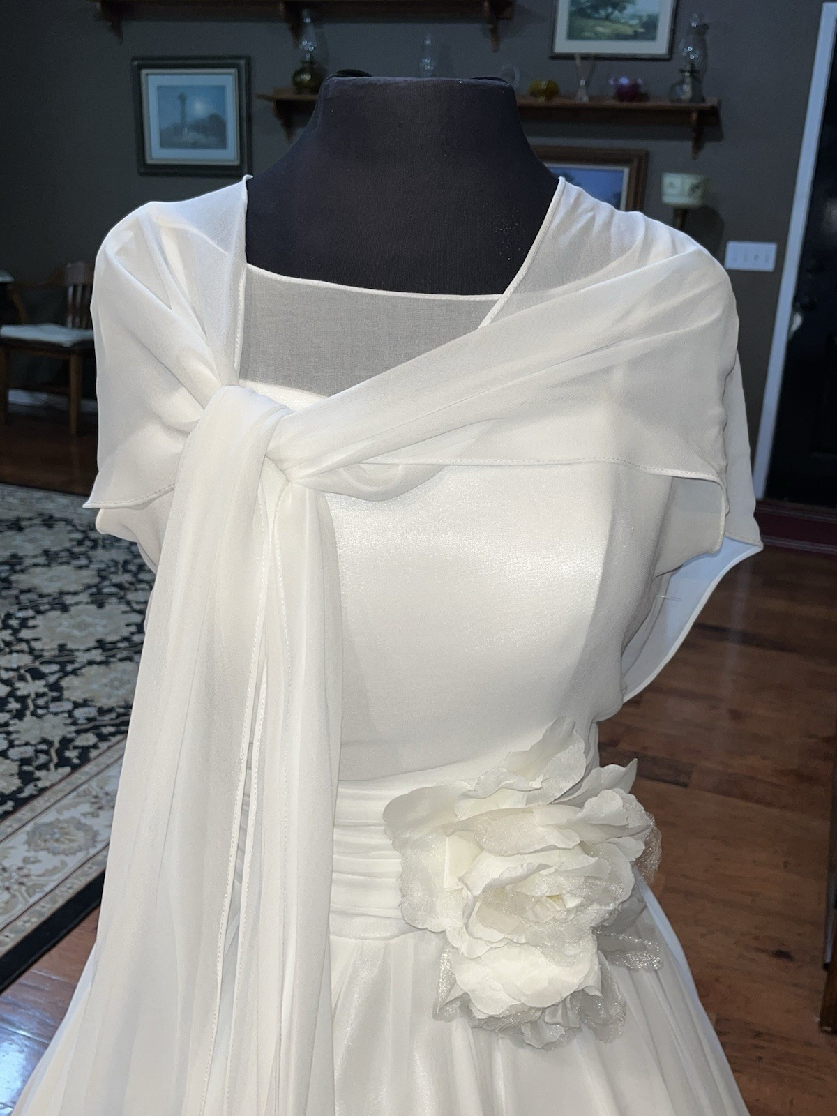 Vintage Ivory Tea Length Wedding Dress 5 Layers Tulle And Satin Long Sash WOW