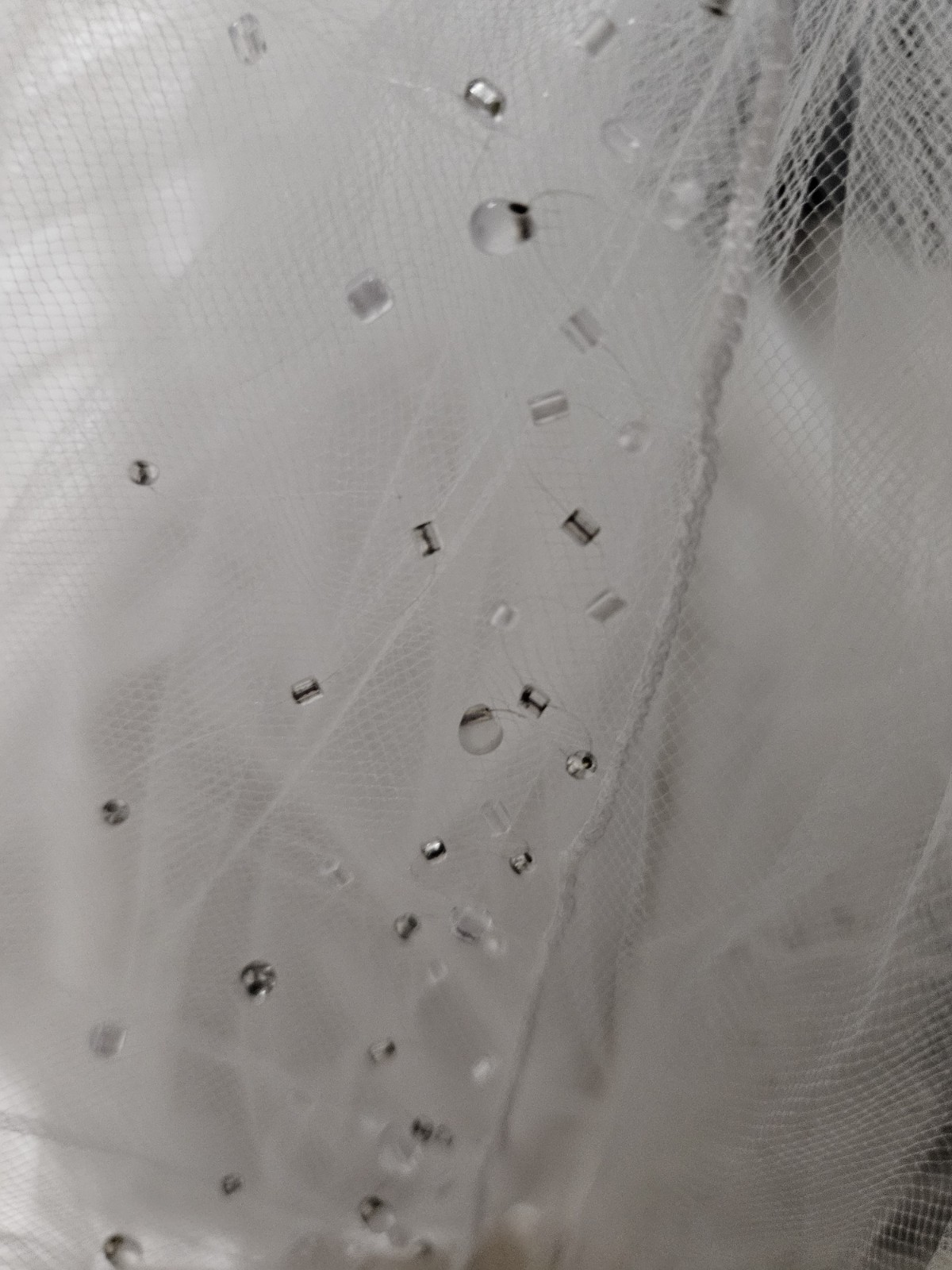 Venus Ivory Sweetheart Strapless Ruched, Sheath Wedding Dress 22W With Veil