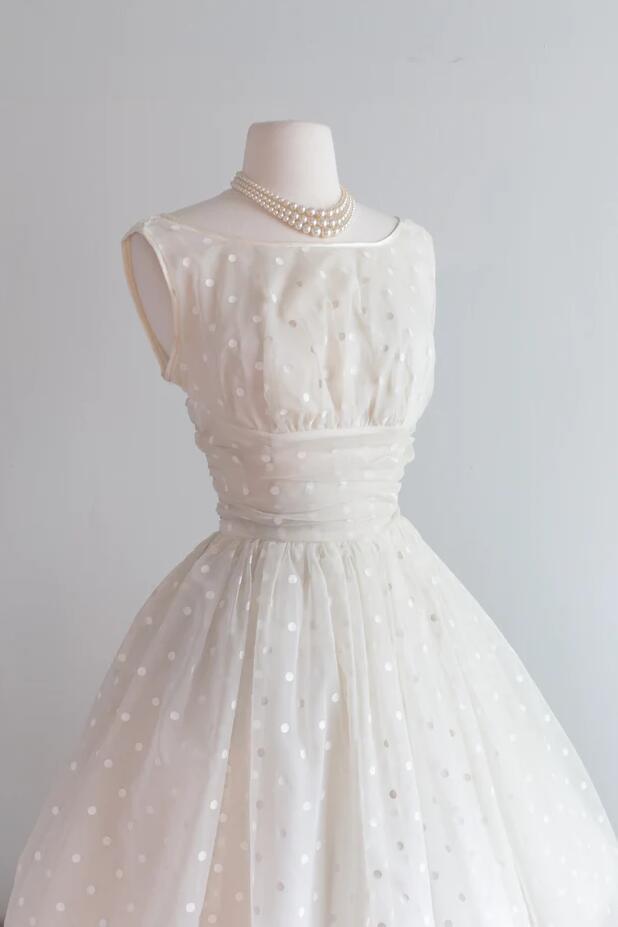 Vintage Wedding Dresses Tea Length Short Sleeves 1950s A Line Retro Bridal Gowns