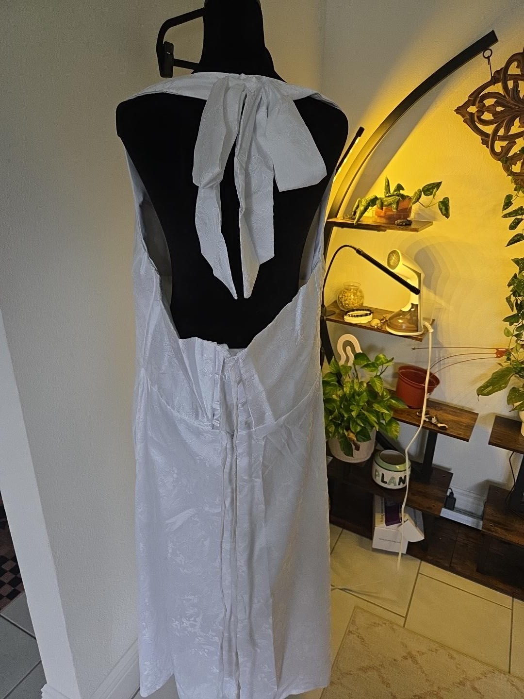 White Sleeveless Square Neck Lace Jacquard A-Line Full-Length Wedding Dress 20