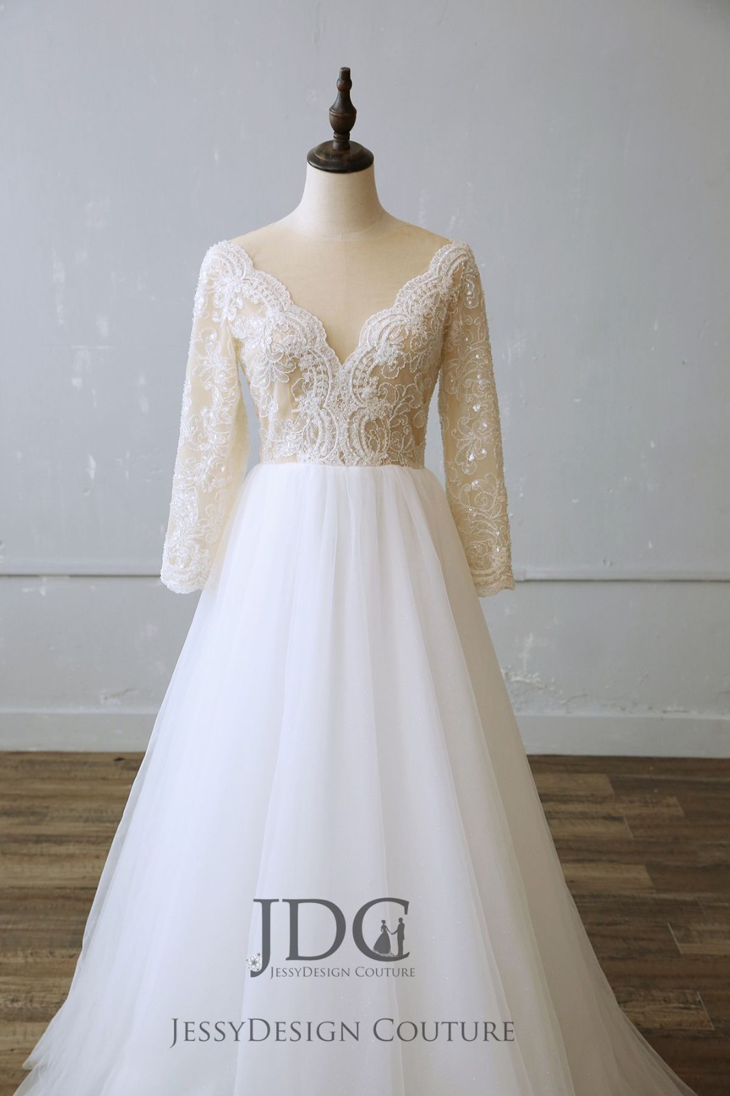 New Ivory Skin Glitter Wedding Dress Bridal Gown Long Sleeve Beaded Buttons A-Line