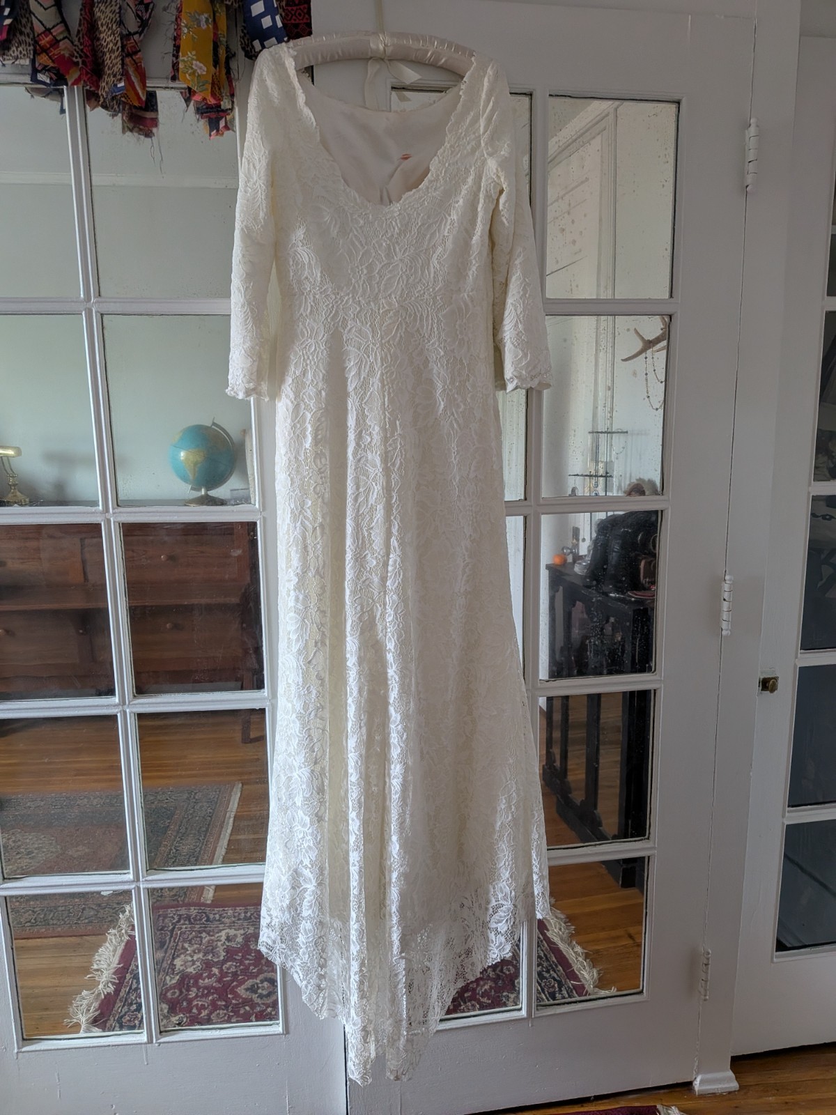IVtg Cream Lace Sheath Wedding Dress 3/4 Sleeve Scoop Neck Train 30″ Waist Boho