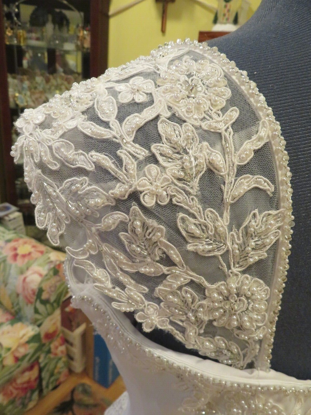 NEW Mary’s ALENCON lace DETACHABLE TRAIN Vintage Wedding Dress PRINCESS Gown WOW