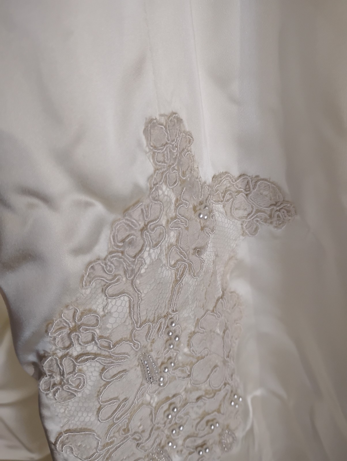 High Neck Ivory Train Sz M Hanging Bustle Beads Wedding Gown Dress