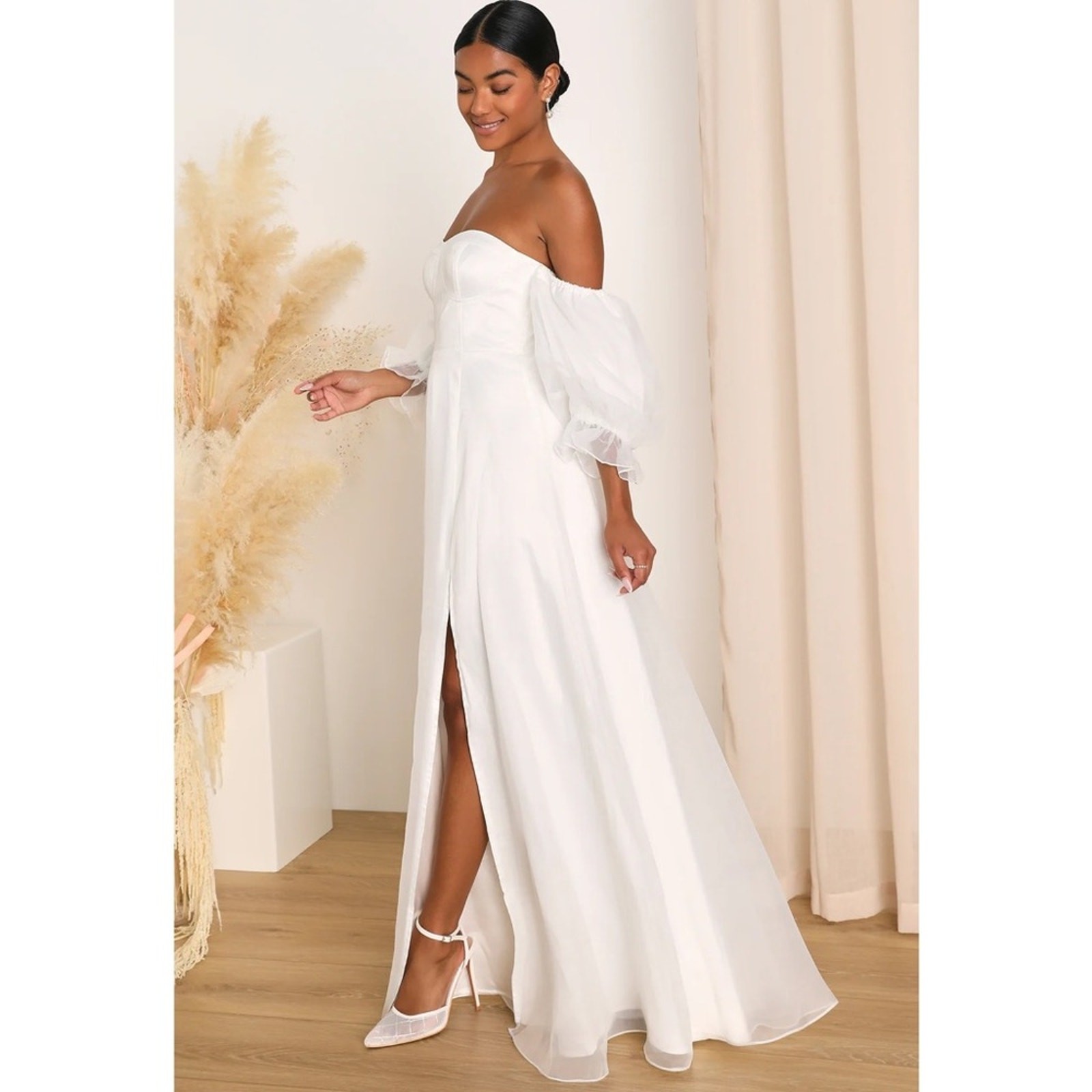 NWT Lulu’s True Excellence Bustier Off-The-Shoulder Maxi Wedding Dress Small