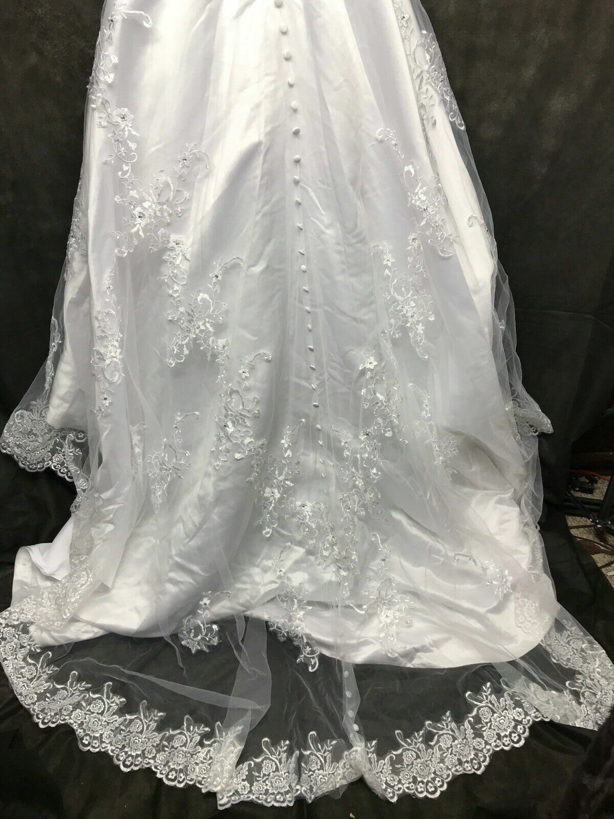 JJ’s House Train Tulle Wedding Dress V Neck 3/4 Sleeve White Ball-Gown Size 10 –