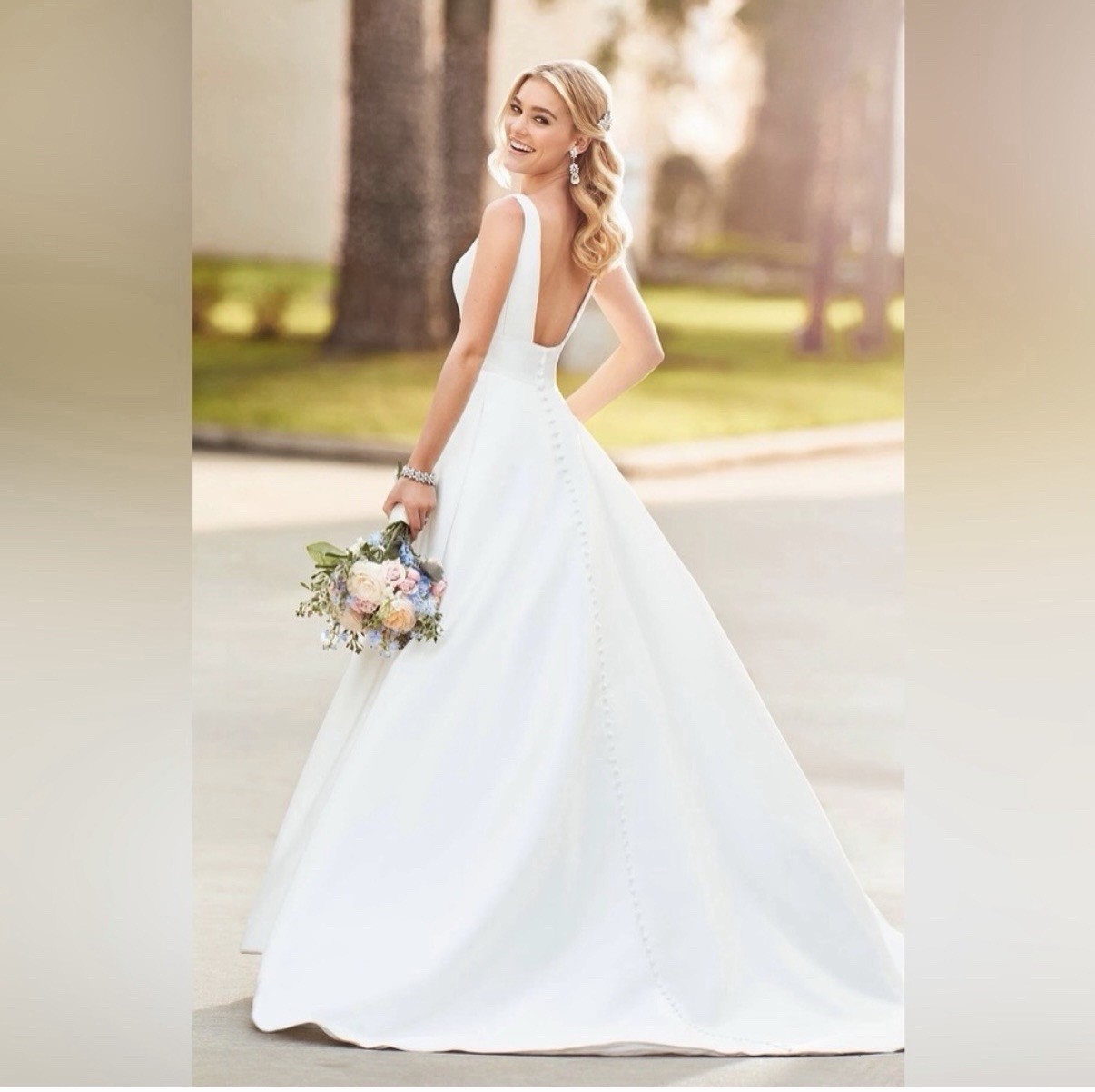 Stella York Ivory Satin A-Line V-Neck Wedding Dress Size 24