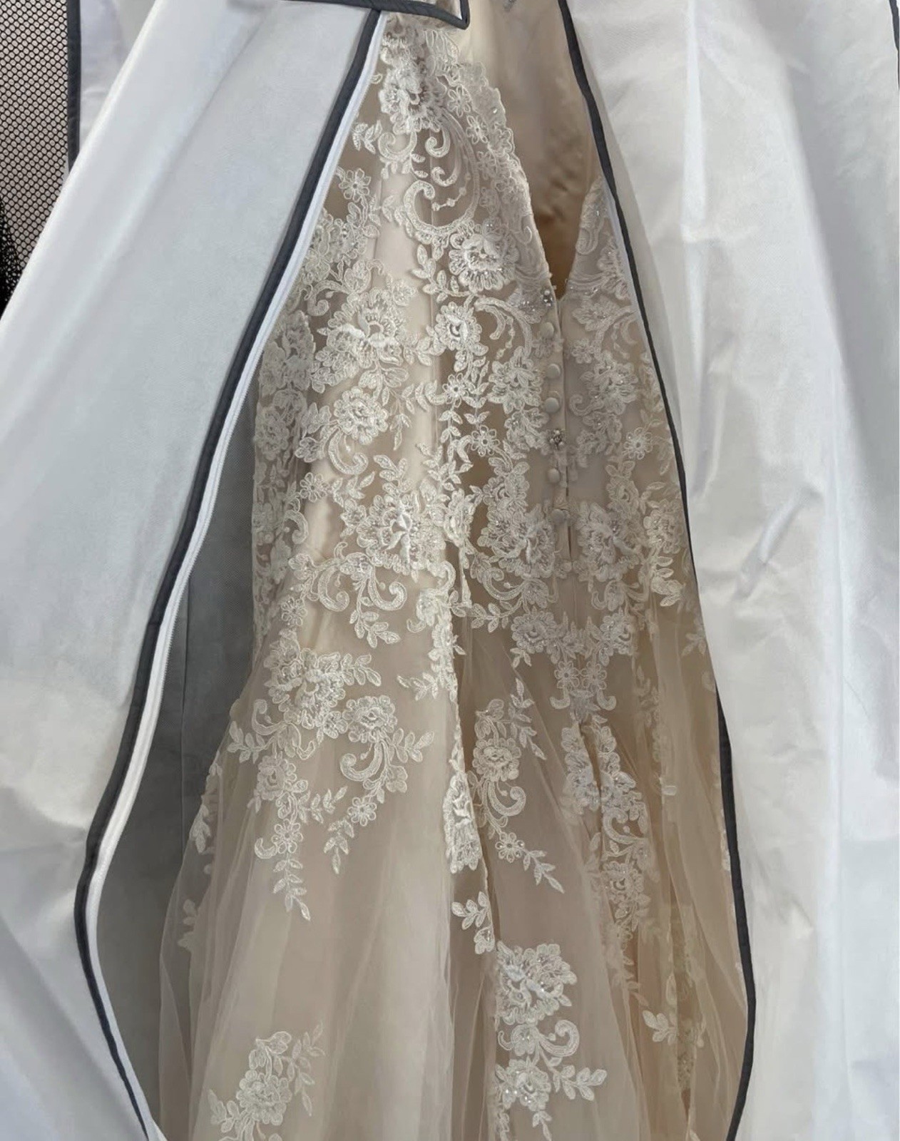 BNWT Allure Bridal Ivory Size 12