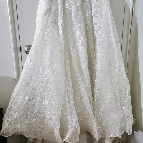 Maria Anette 5316 Elegant Sparkling Ivory White Wedding Gown With 2 Veils