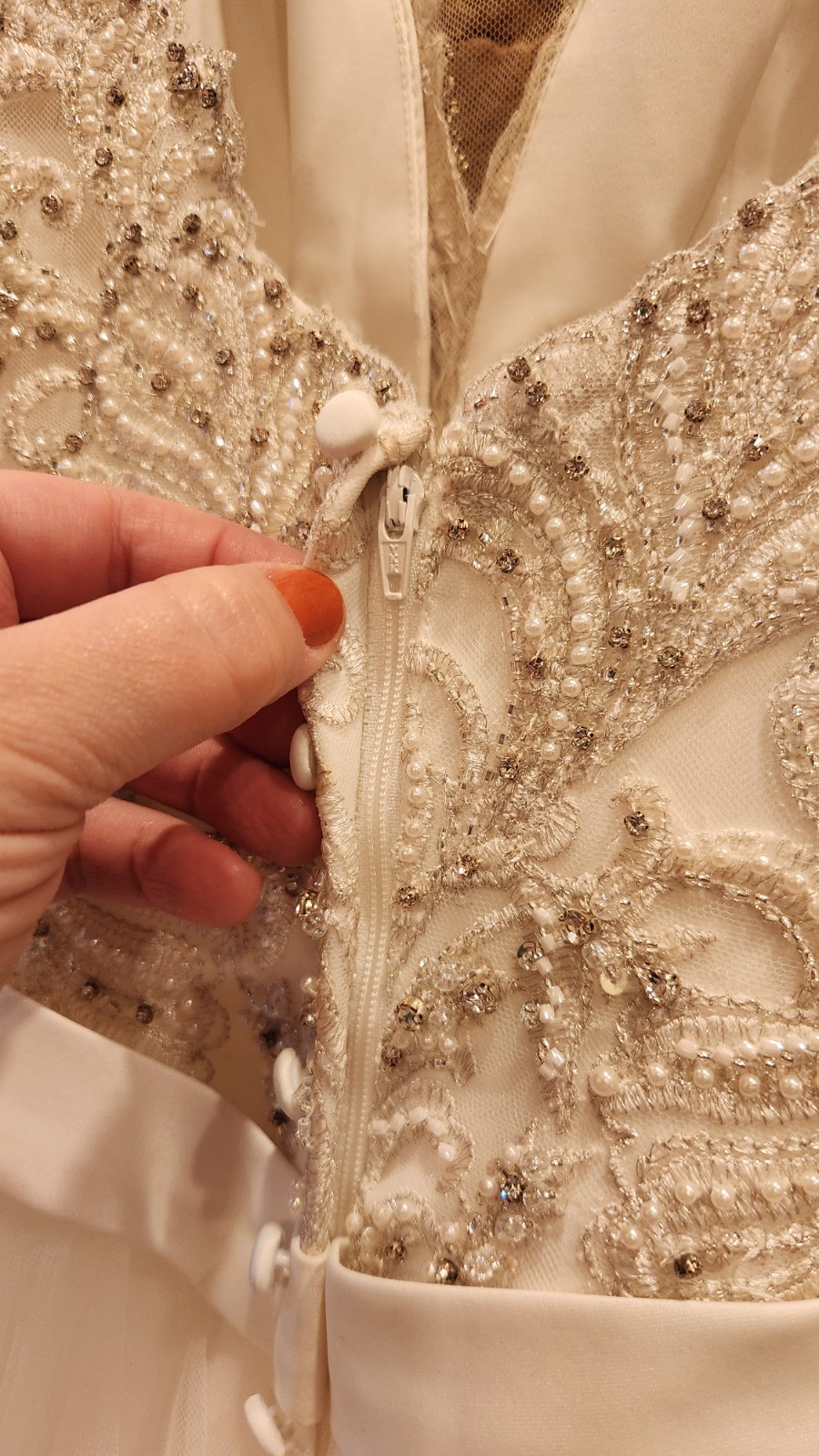 New With Tags! Allure Bridal Gown With Beading And Layered Tulle Size 6