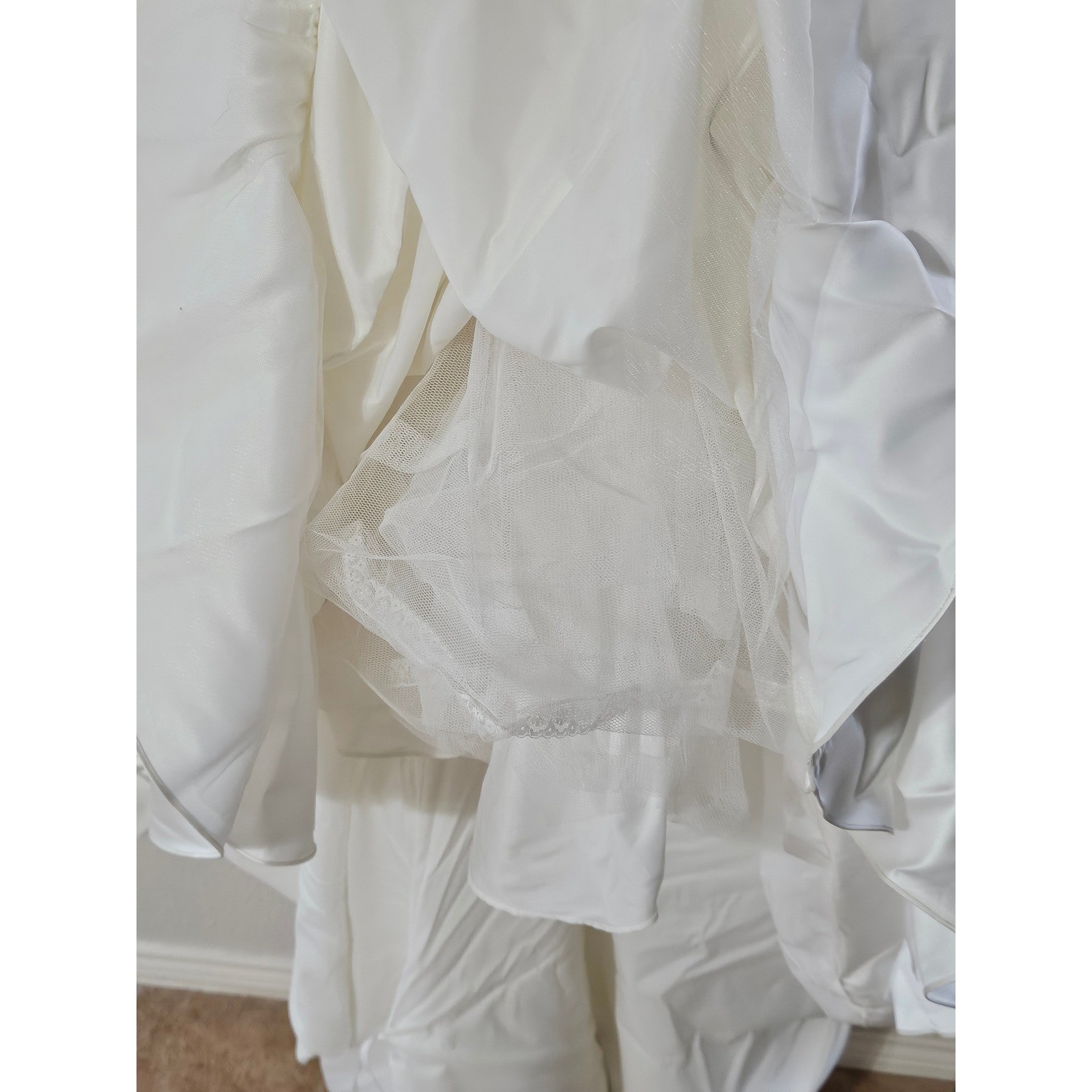 Allure Bridals Wedding Dress Women 6 Ivory DWS Ruched Crystal Floral 8817