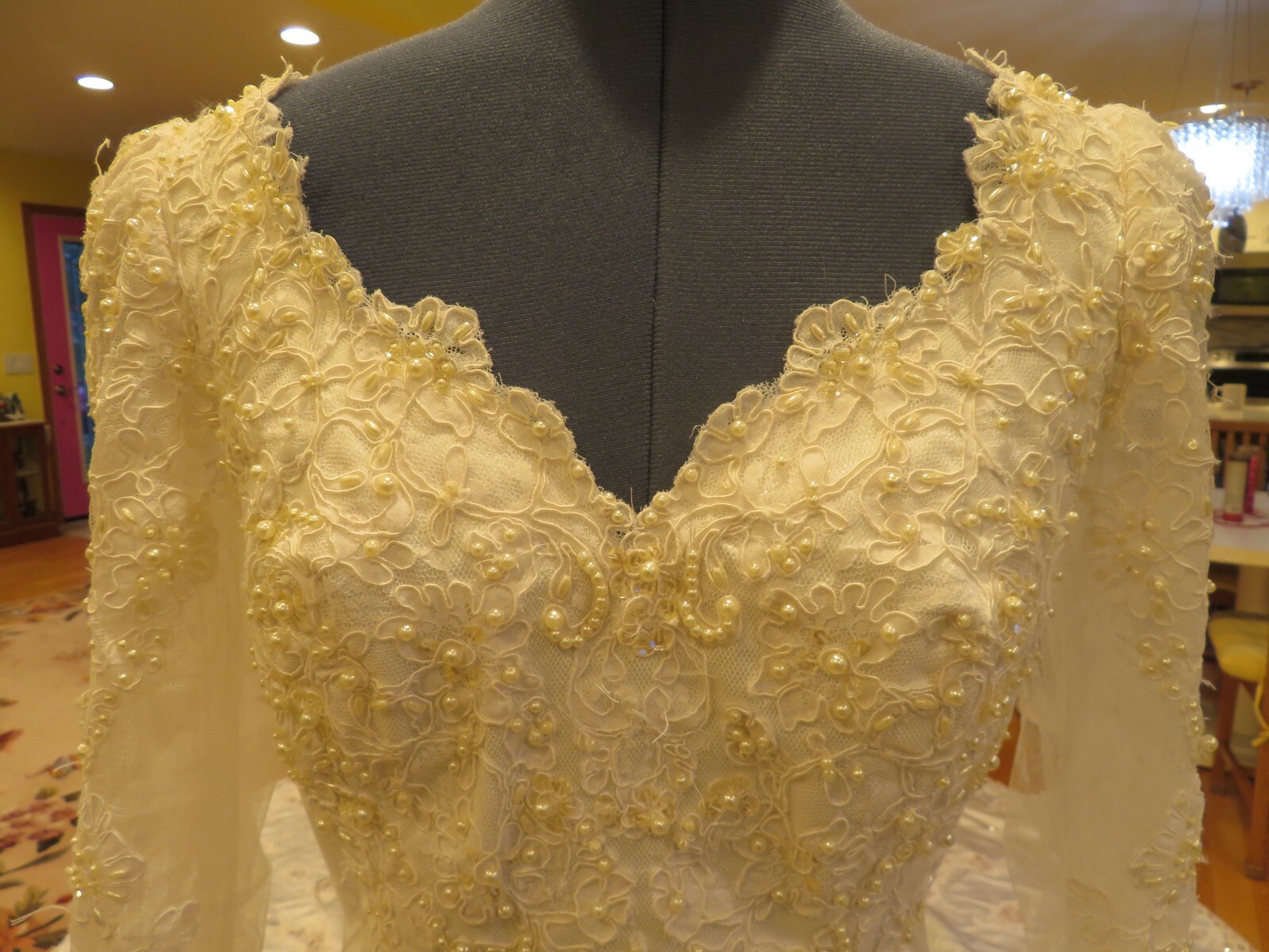 NEW Mori Lee ALENCON LACE Vintage Wedding Dress PRINCESS Gown ROYAL Train WOW