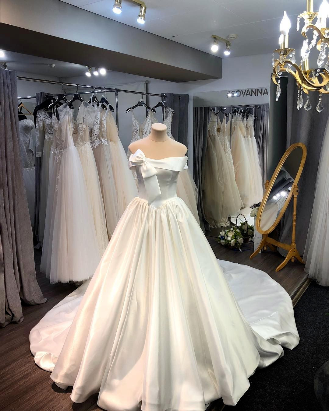 Elegant Wedding Dresses Off Shoulder With Bow Satin Sweep Train Bridal Gowns