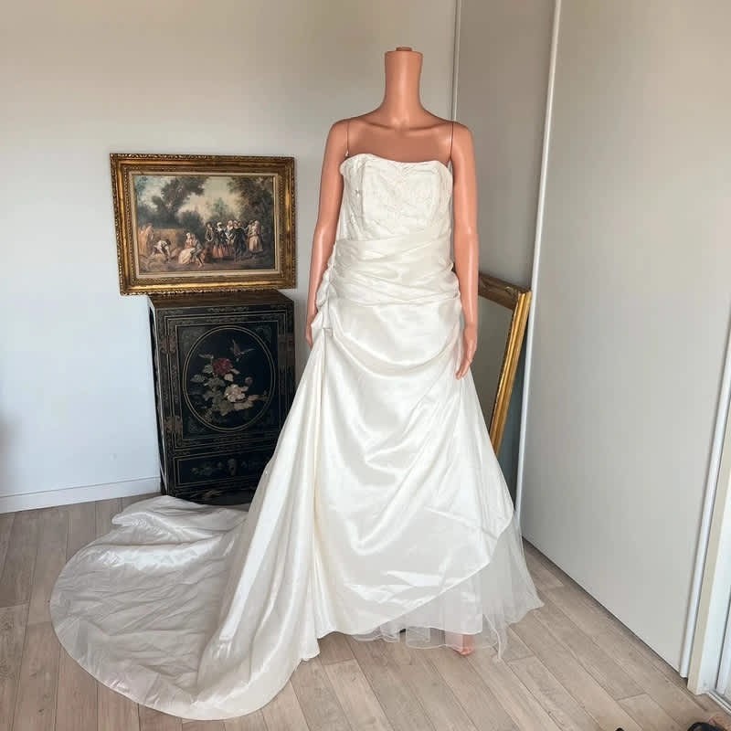 Elegant wedding dress draped bustier train wedding dress robe de mariée