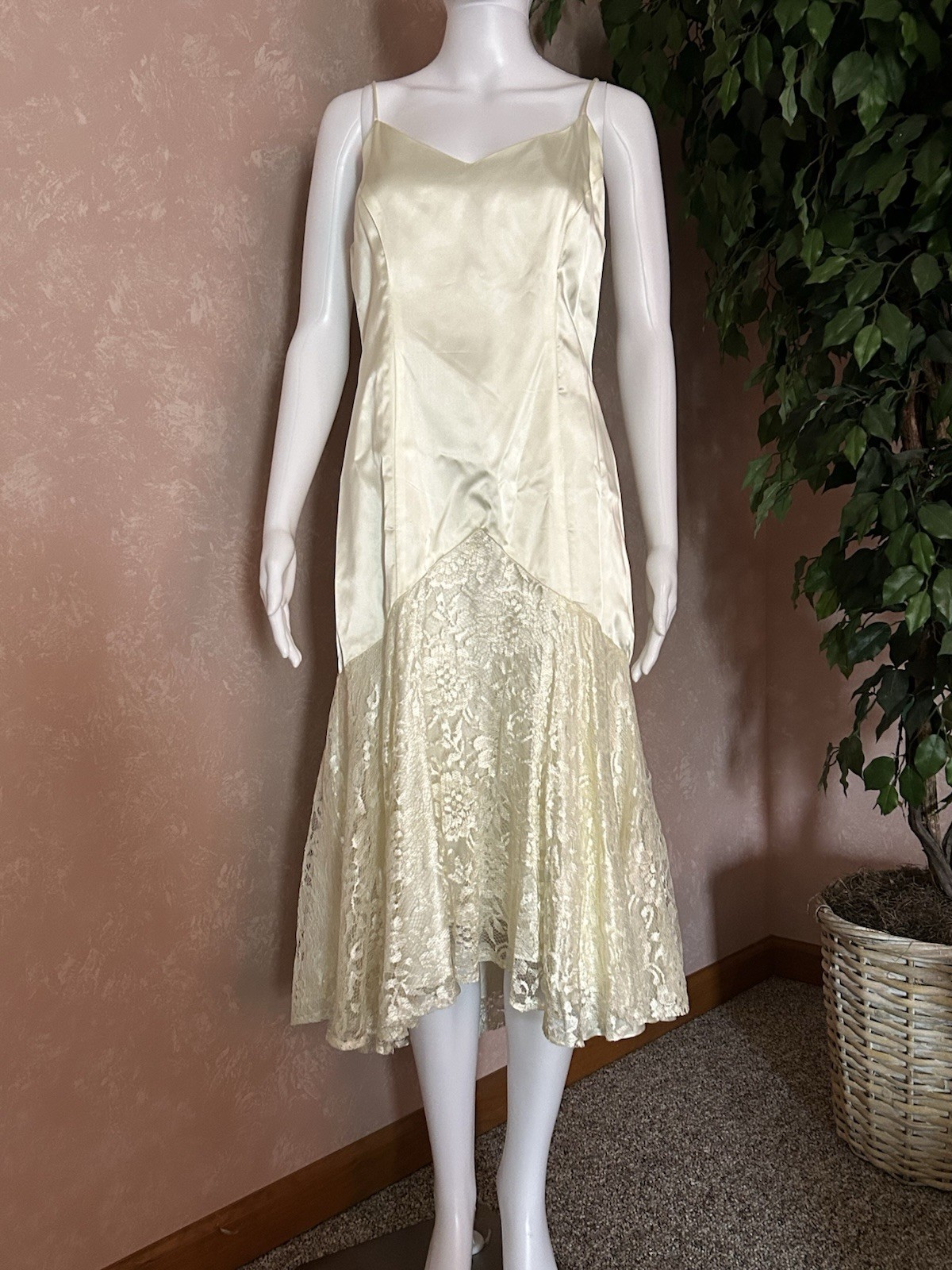 WEDDING DRESS Lace Top Over Mid Calf Satin And Lace Tea Length Dress Size 8