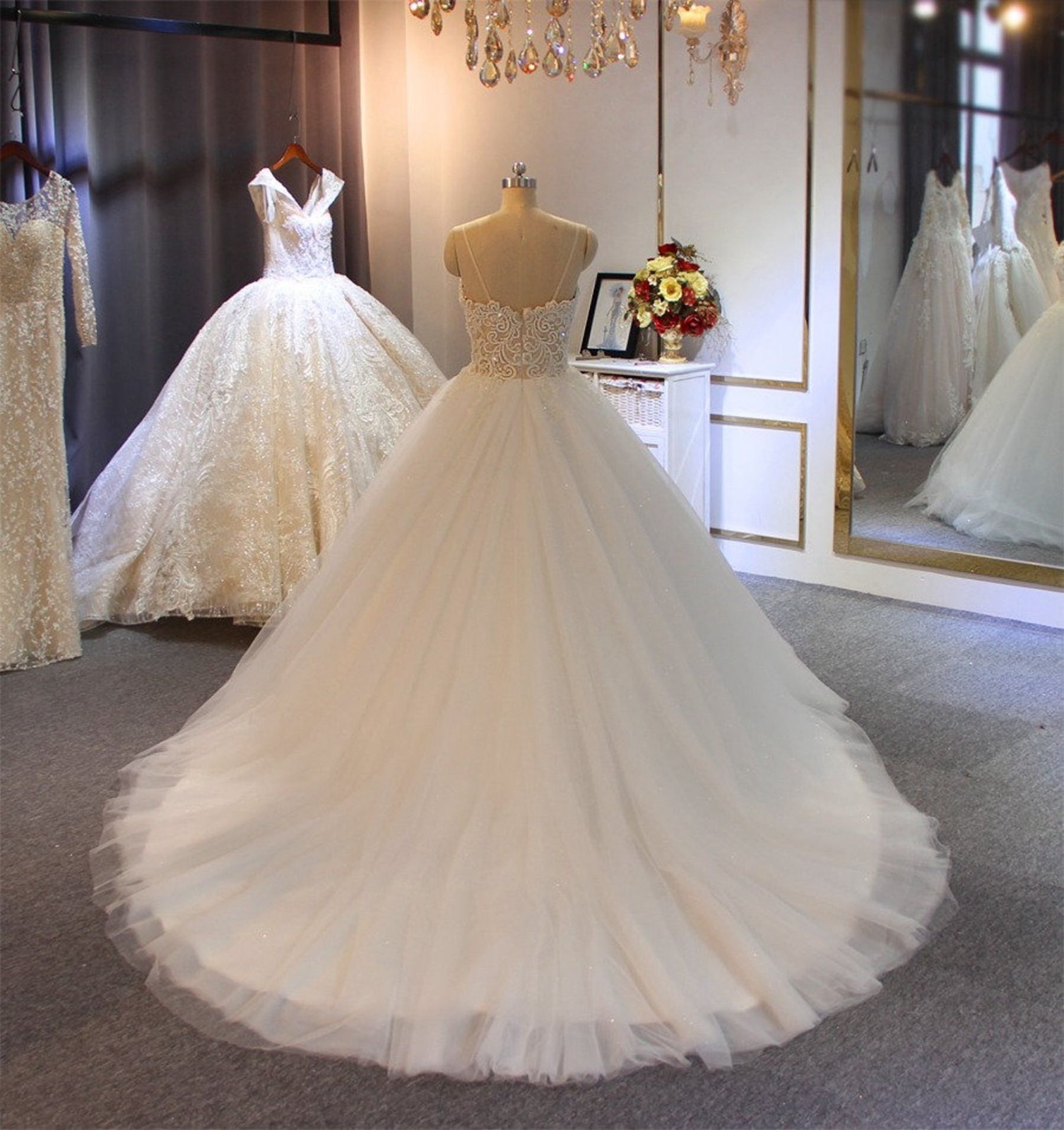 Princess Lace Wedding Dress Wedding Dress Custom Made 32-60 Straps Glitter