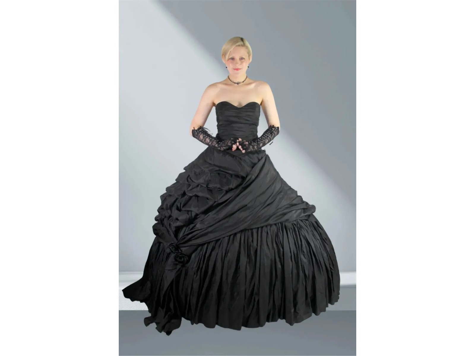 Gothic Wedding Collection Size 16* 5 Pc Dress, Hoop Skirt, Veil, Gloves, Choker
