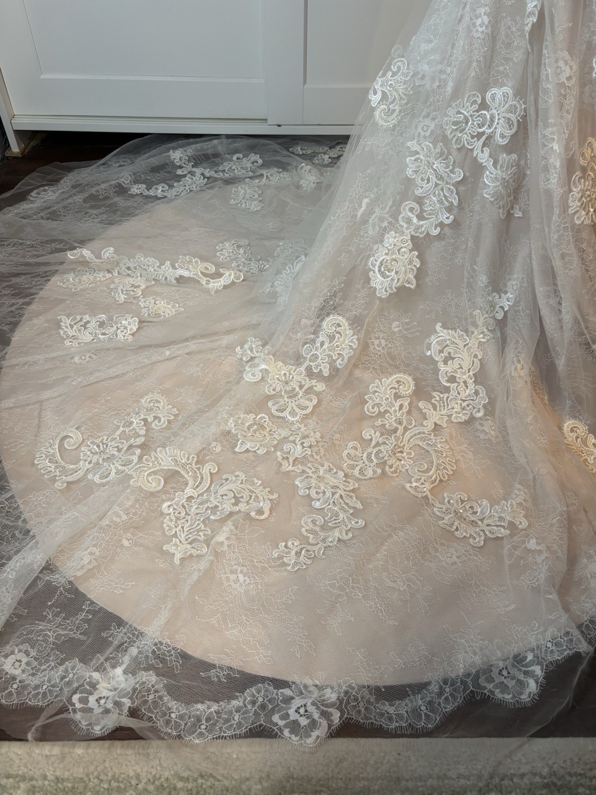 Casablanca Bridal 2228 Belladonna Lace Wedding Dress Size 10 Ivory