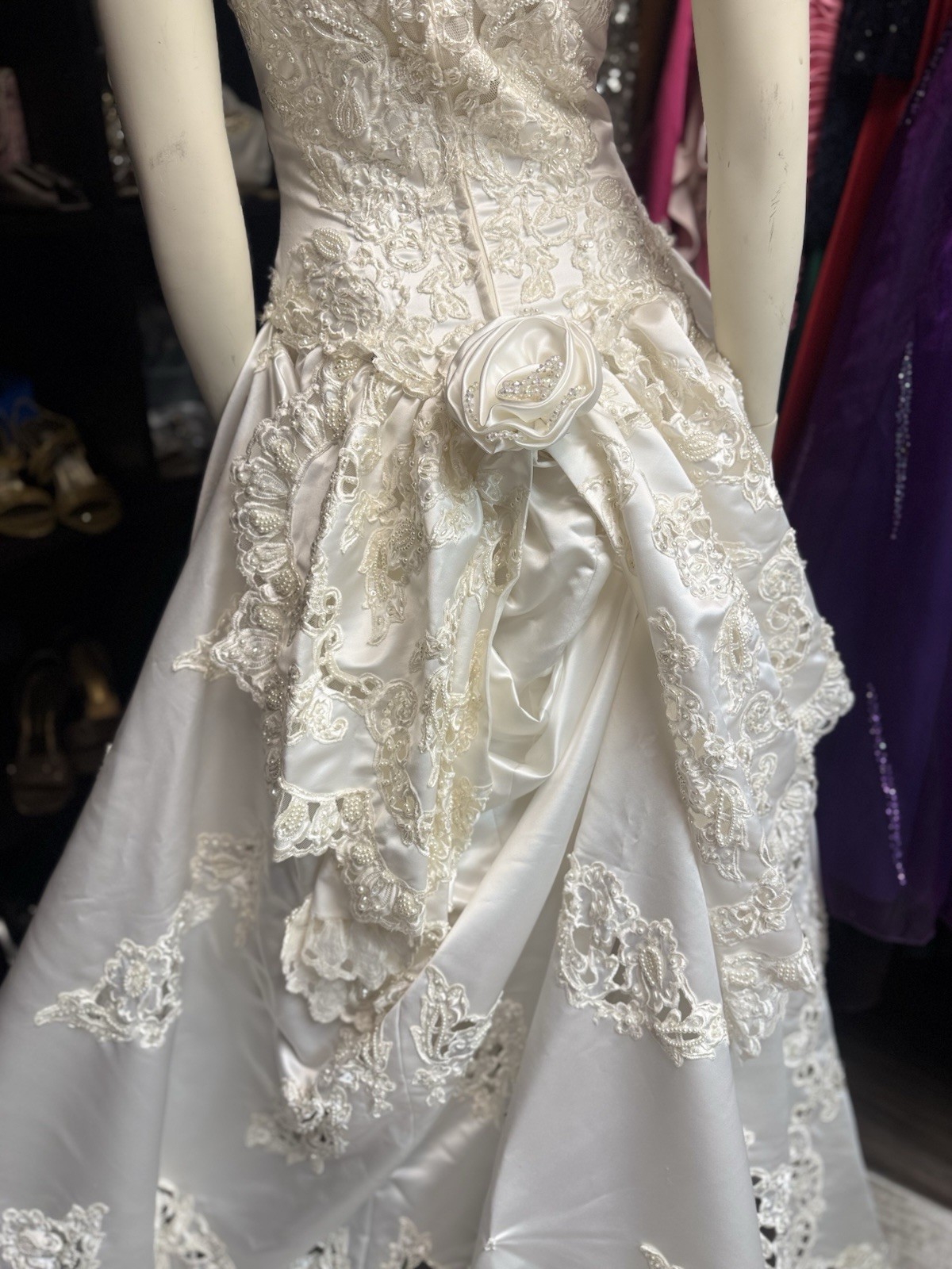 Mori Lee Halter Wedding Dress Size 10 Cream Bustle With Long Train Vintage