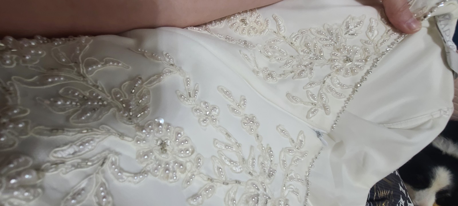 PC Mary’s wedding gown beautiful sweetheart neckline strapless