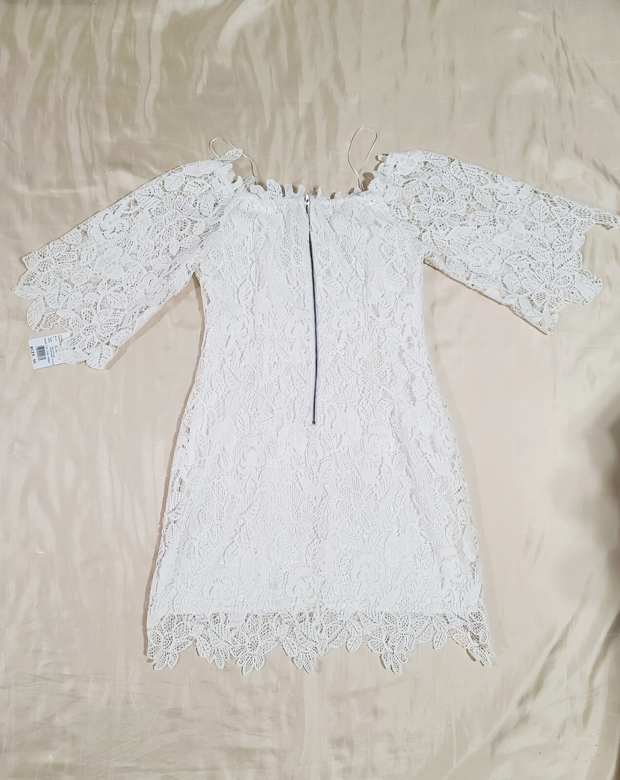 David’s Bridal Wedding Dress Women’s L Off-The-Shoulder Short Lace 3/4 Sleeve