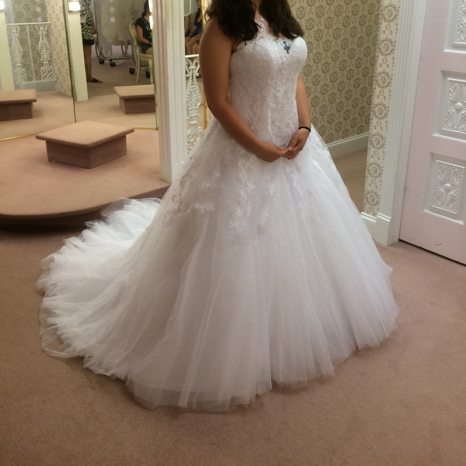 Wedding Dress Symphony of Venus Size 16