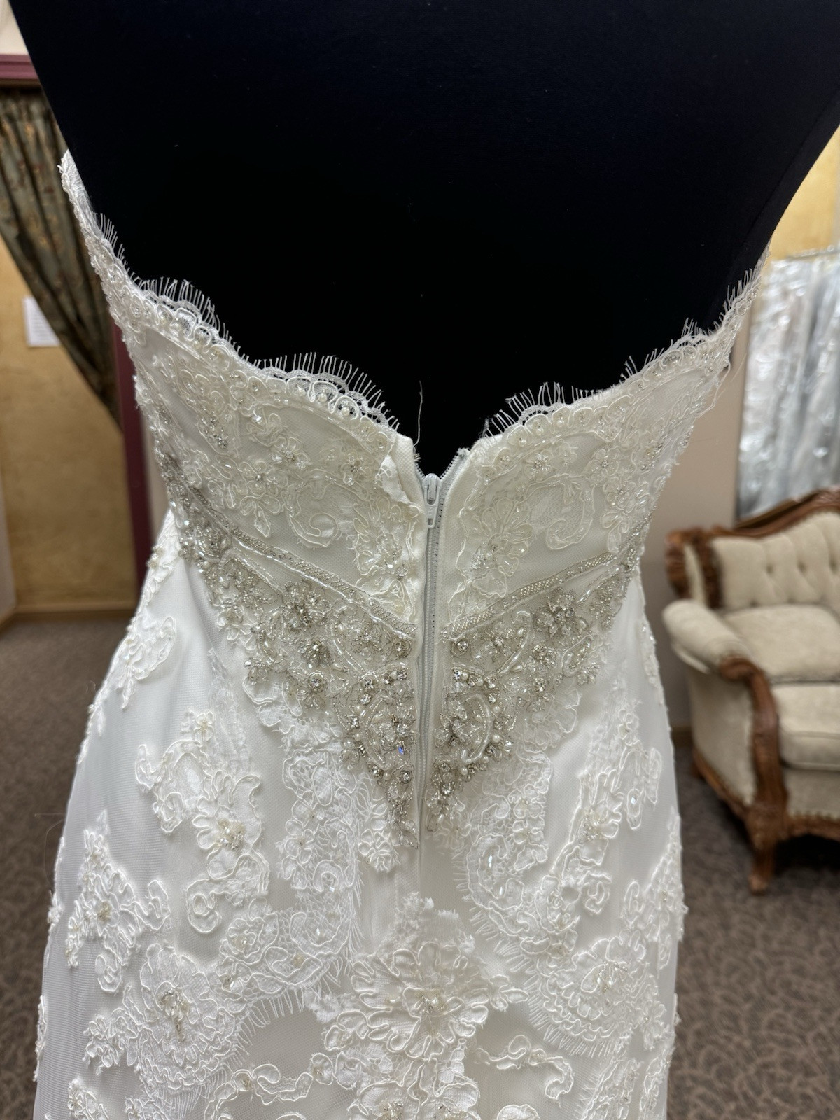 Casablanca 2072 Empire A-line Size 10 Wedding Dress