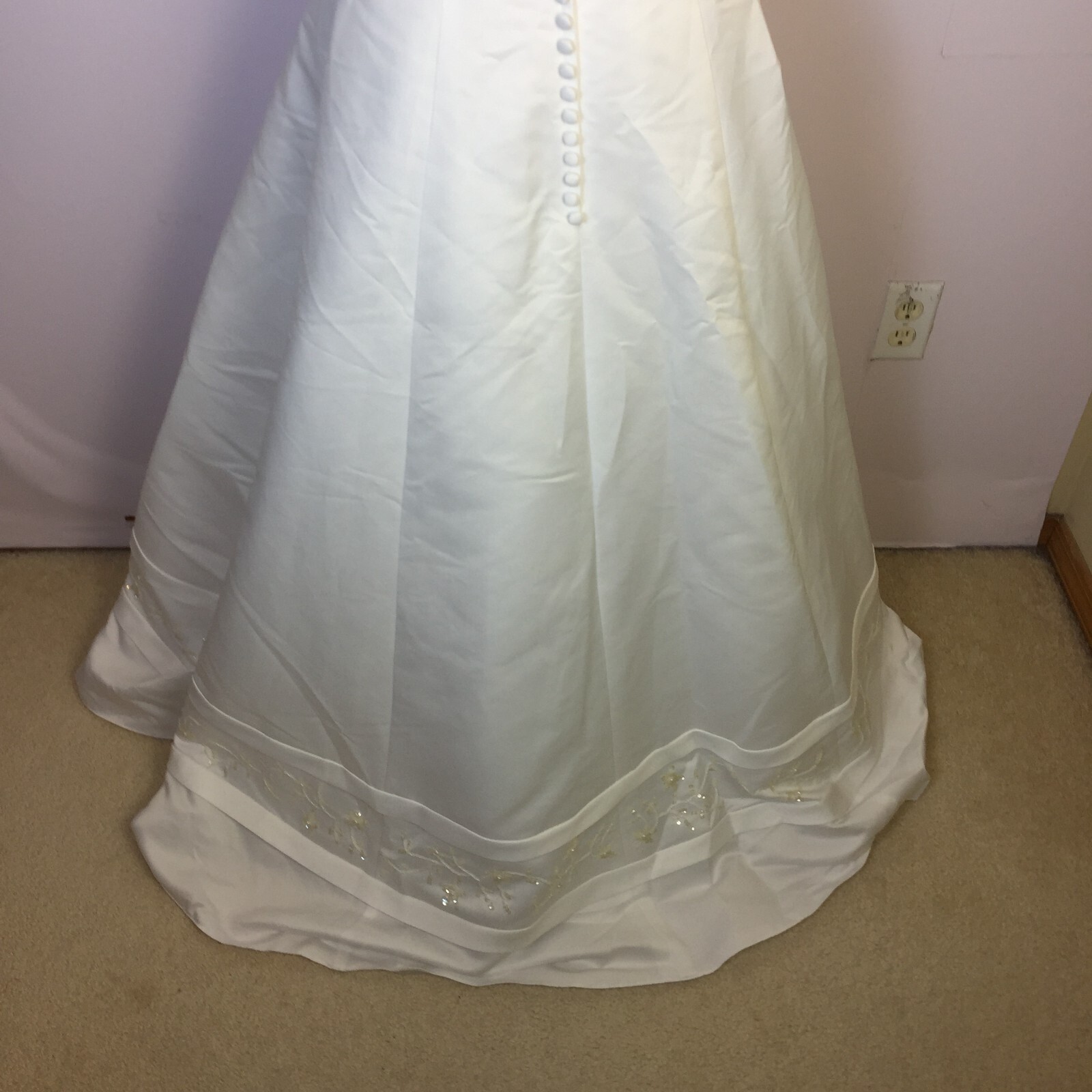 Oleg Cassini Wedding Dress Size 10 Womans White Beaded Sleeveless Ballgown Tulle