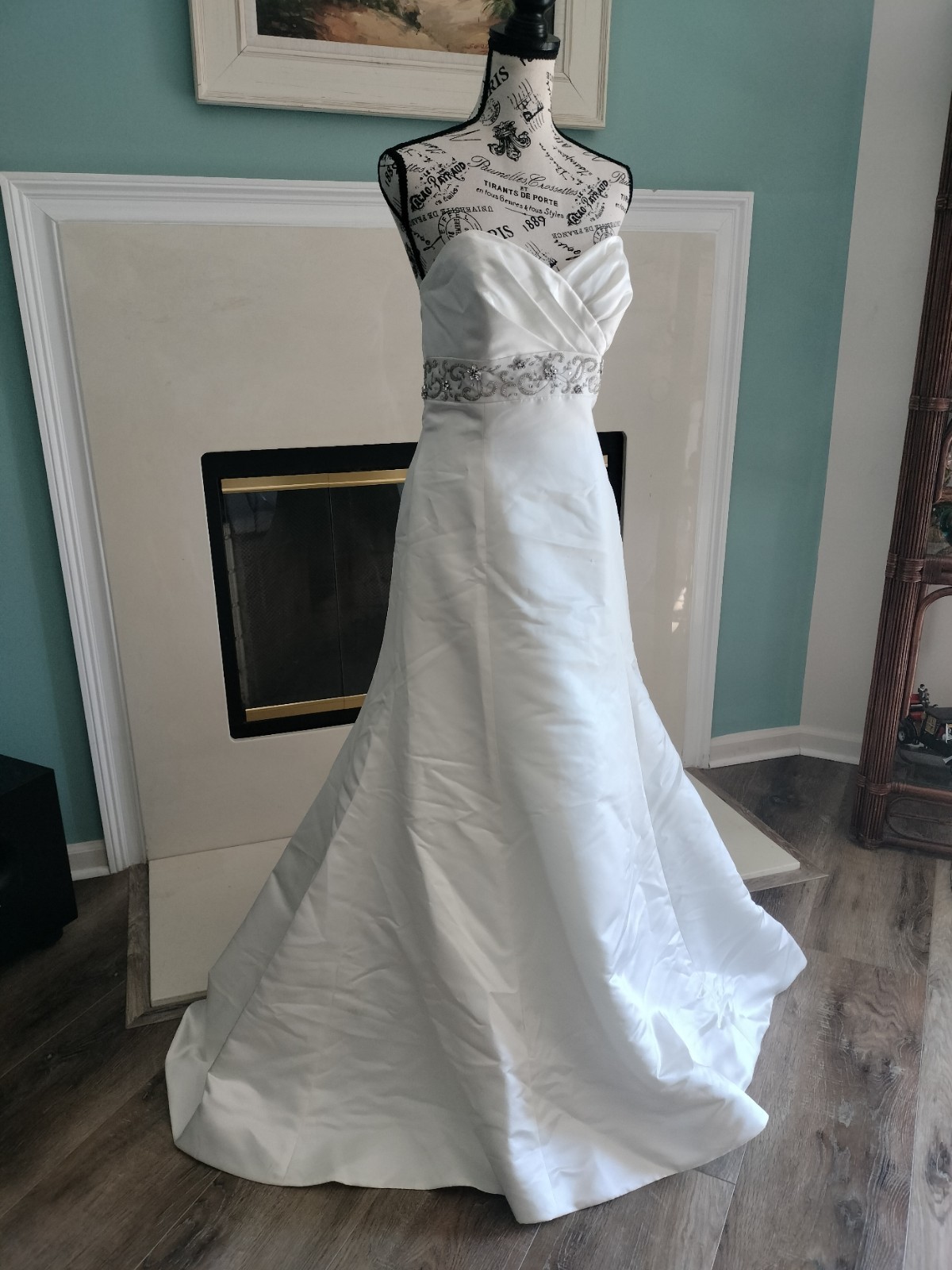 Wtoo Brides by Watters Strapless Wedding Gown Size 10 NWT Beaded Waist Ivory
