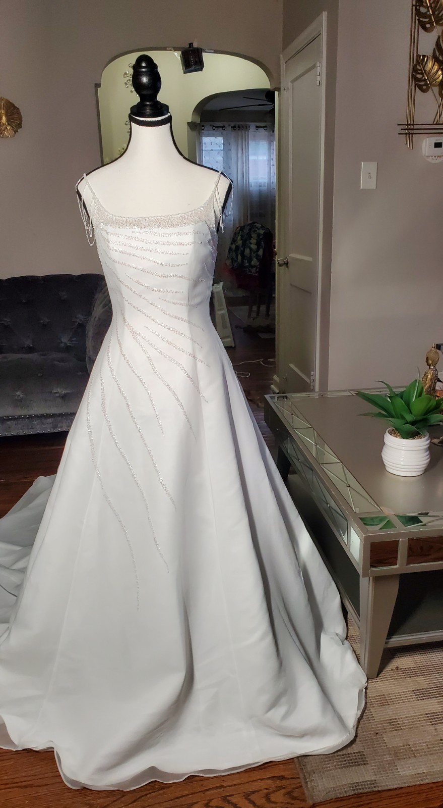 Moonlight Elegant White Wedding Dress Size 4 Retail $5,000