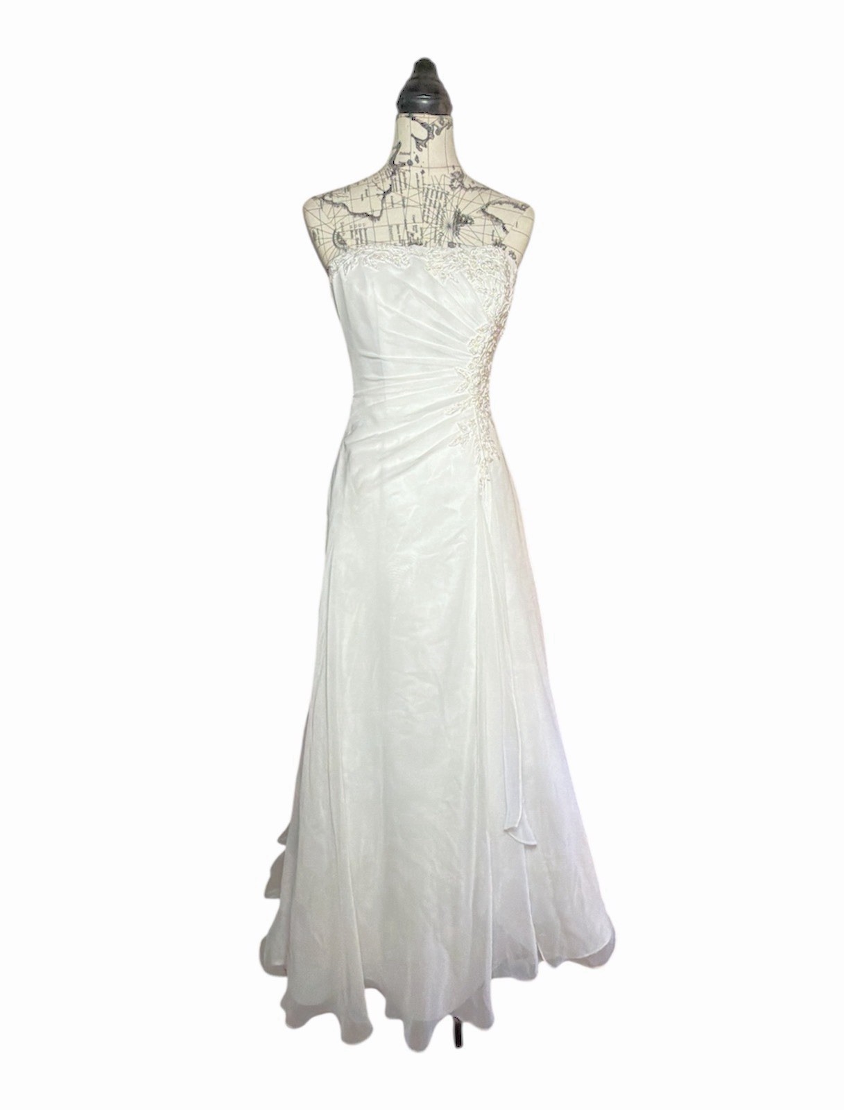 David’s Bridal V9409 White Size 6 Chiffon A-line Wedding Dress W/ Side Draping
