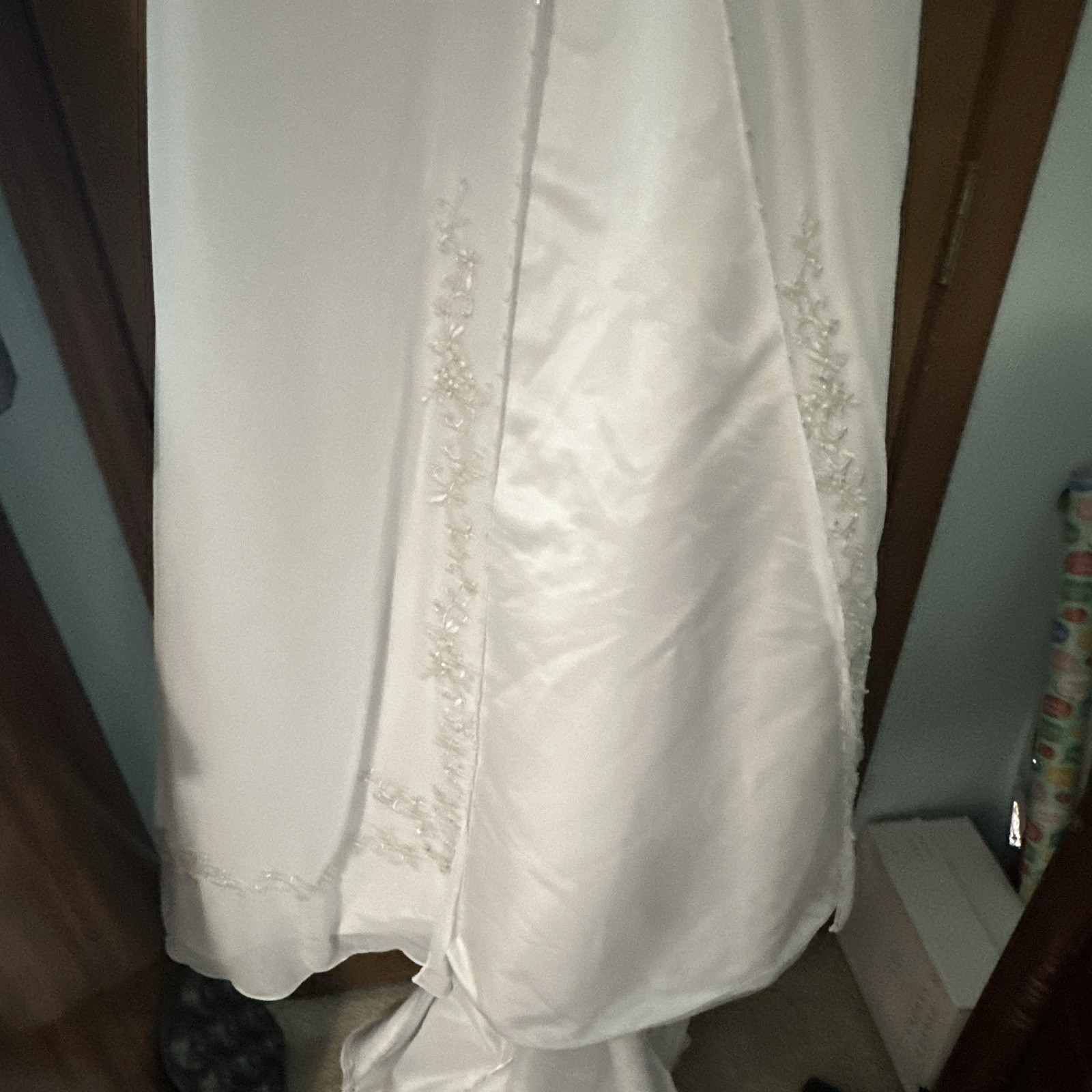White A-Line Full-Length Wedding Dress Spaghetti Straps Lace Beading Embroidery