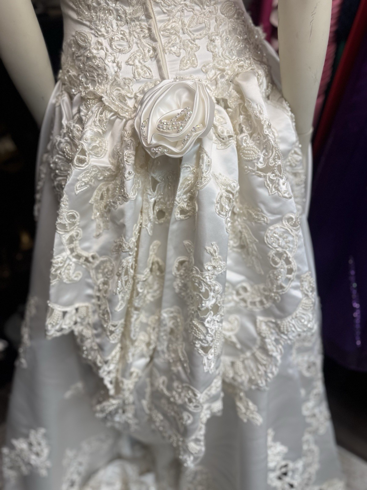 Mori Lee Halter Wedding Dress Size 10 Cream Bustle With Long Train Vintage