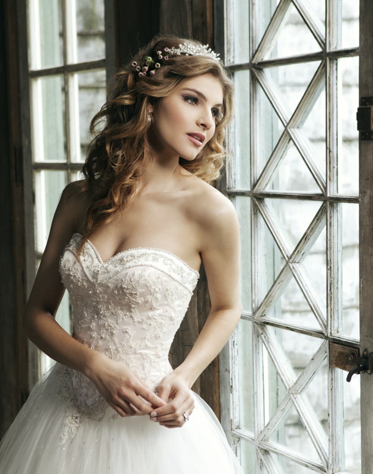 Gorgeous beaded wedding dress wedding dress 32-60 buttons to measure ivory glitter