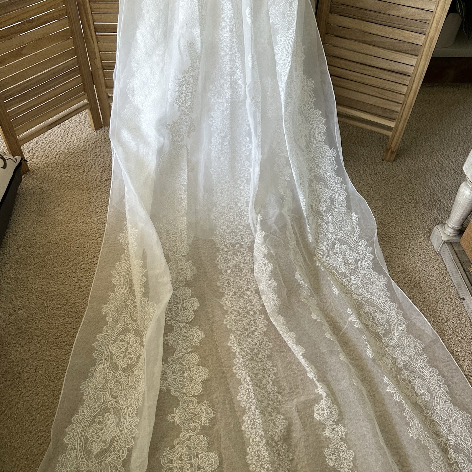 Marchesa Strapless Lace Satin Wedding Gown Cathedral Train Bridal Dress Size 10