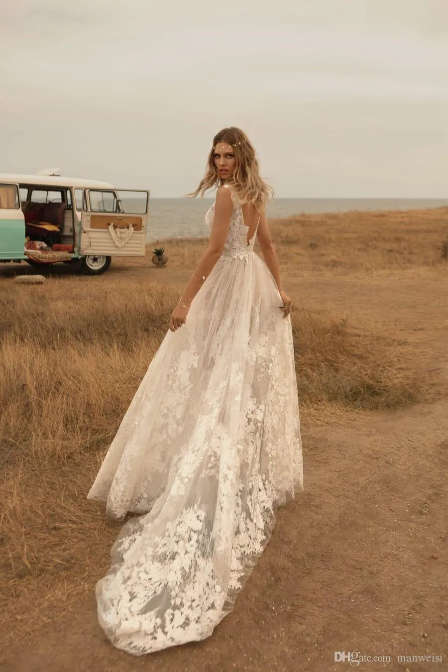 Sexy V Neck Wedding Dresses Lace Appliqued A Line Boho Country Train Bridal Gown