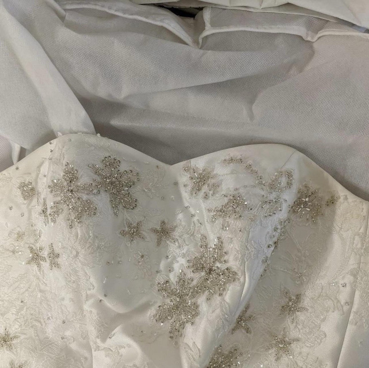 Oleg Cassini White Strapless Mermaid Corset Beaded Embroidered Gown 6 CWG482