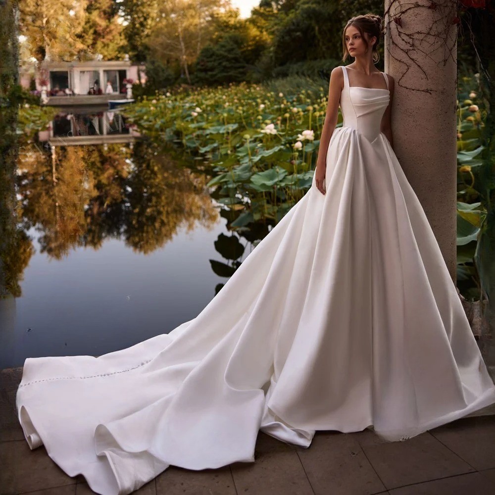 Sleeveless A-Line Wedding Dress Square Collar Fashion Princess custom Bride Gown