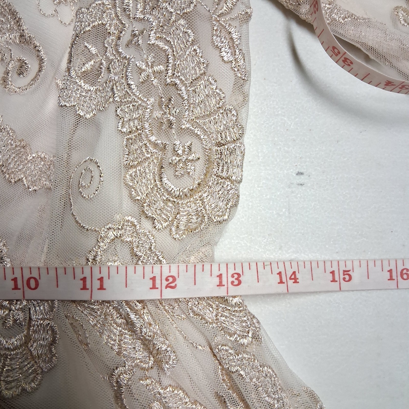 Babi Su Ivory Lace Long Sleeve Intricate Embroidery Midi Wedding Dress Xsmall