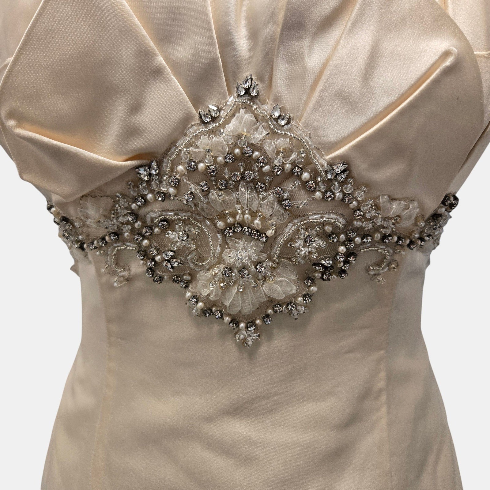 Casablanca Couture Wedding Gown Cream Satin Beaded Strapless Bridal Dress Train