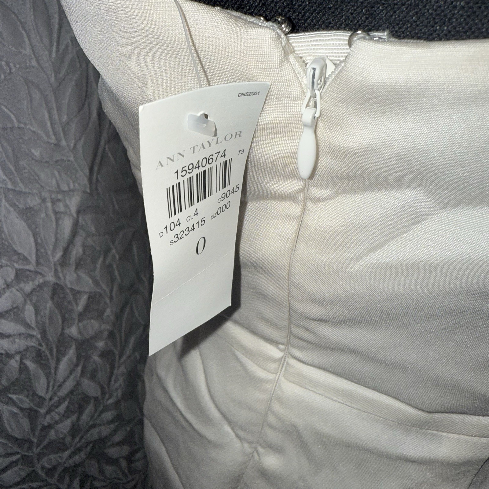 Ann Taylor Long Formal Wedding Bridal White Ivory With Silver Straps deess