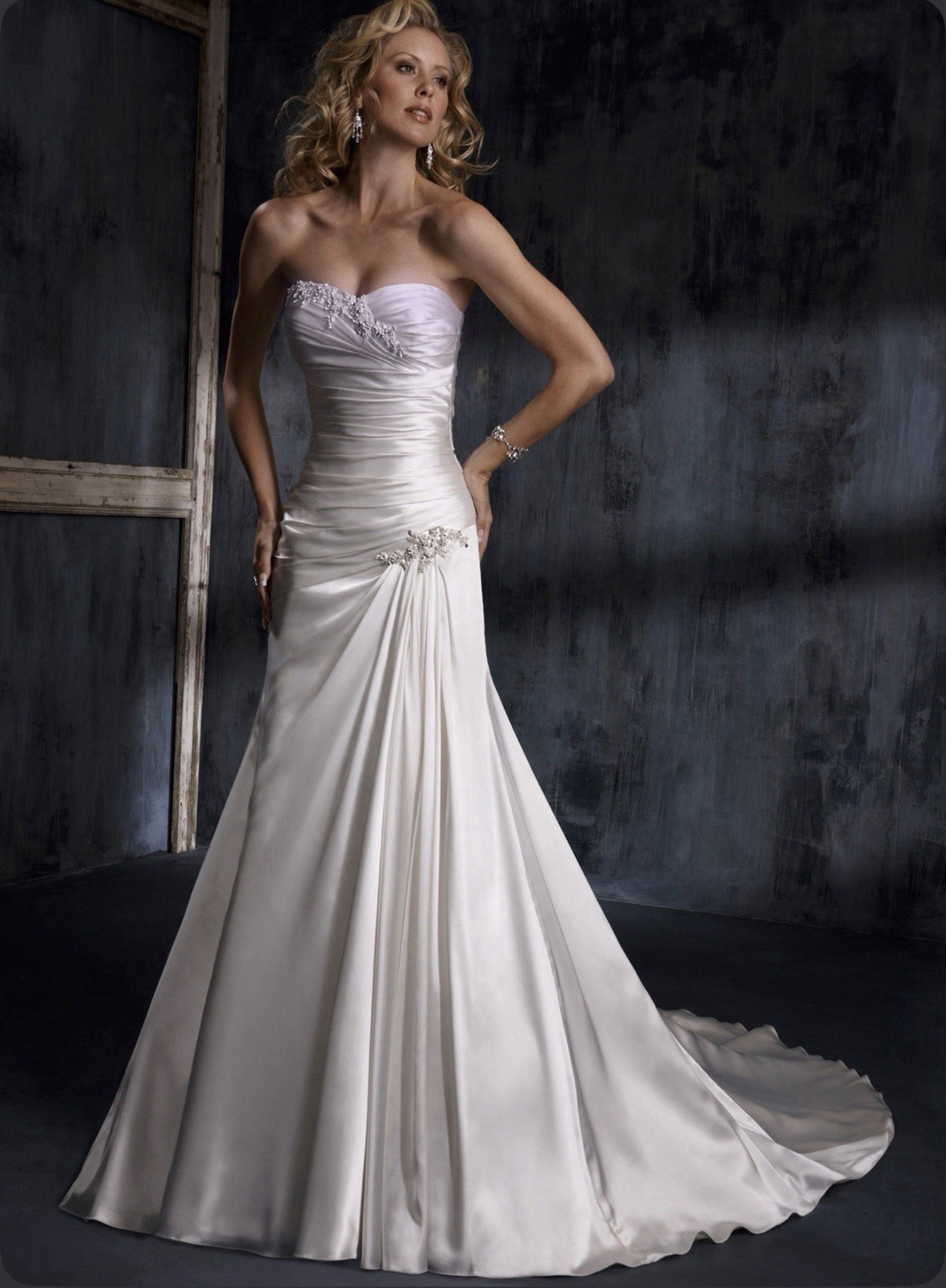 Maggie Sottero Strapless A-Line Organza Wedding Dress 18 Corset Train