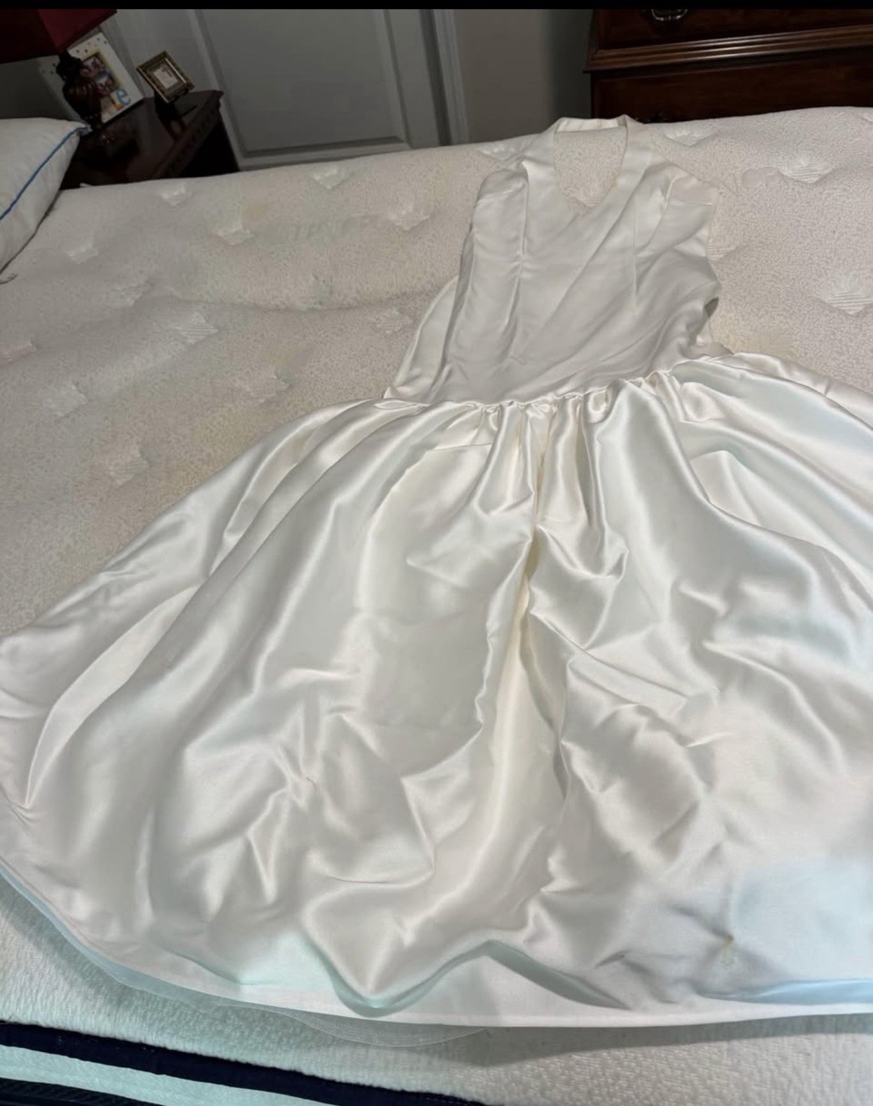 Meshki Danica White Satin Halter V-Neck Mermaid Full-Length Wedding Dress S