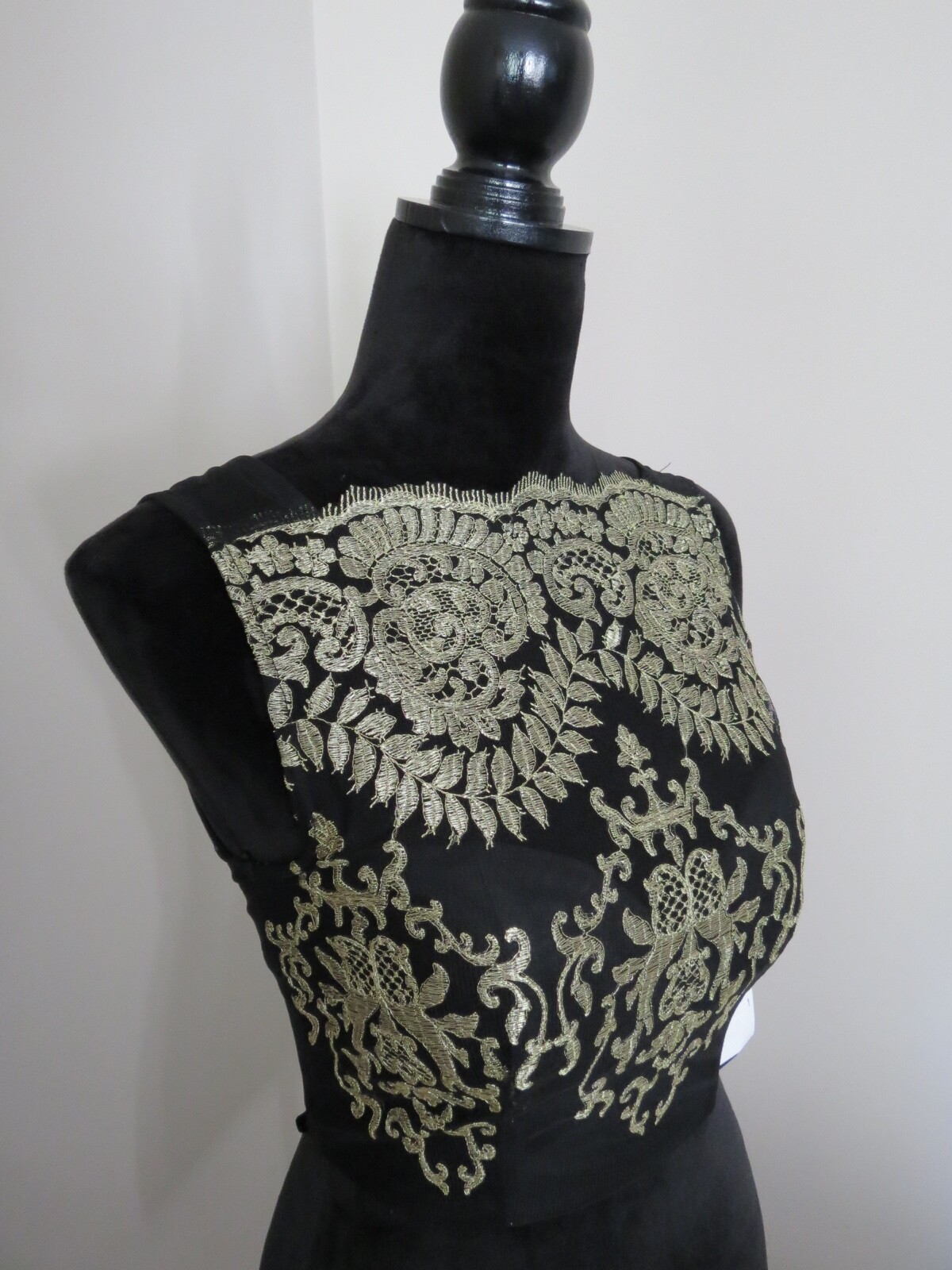 NWT JODI KRISTOPHER BLACK & GOLD METALLIC ORNATE FORMAL SHEER TOP- SIZE 1