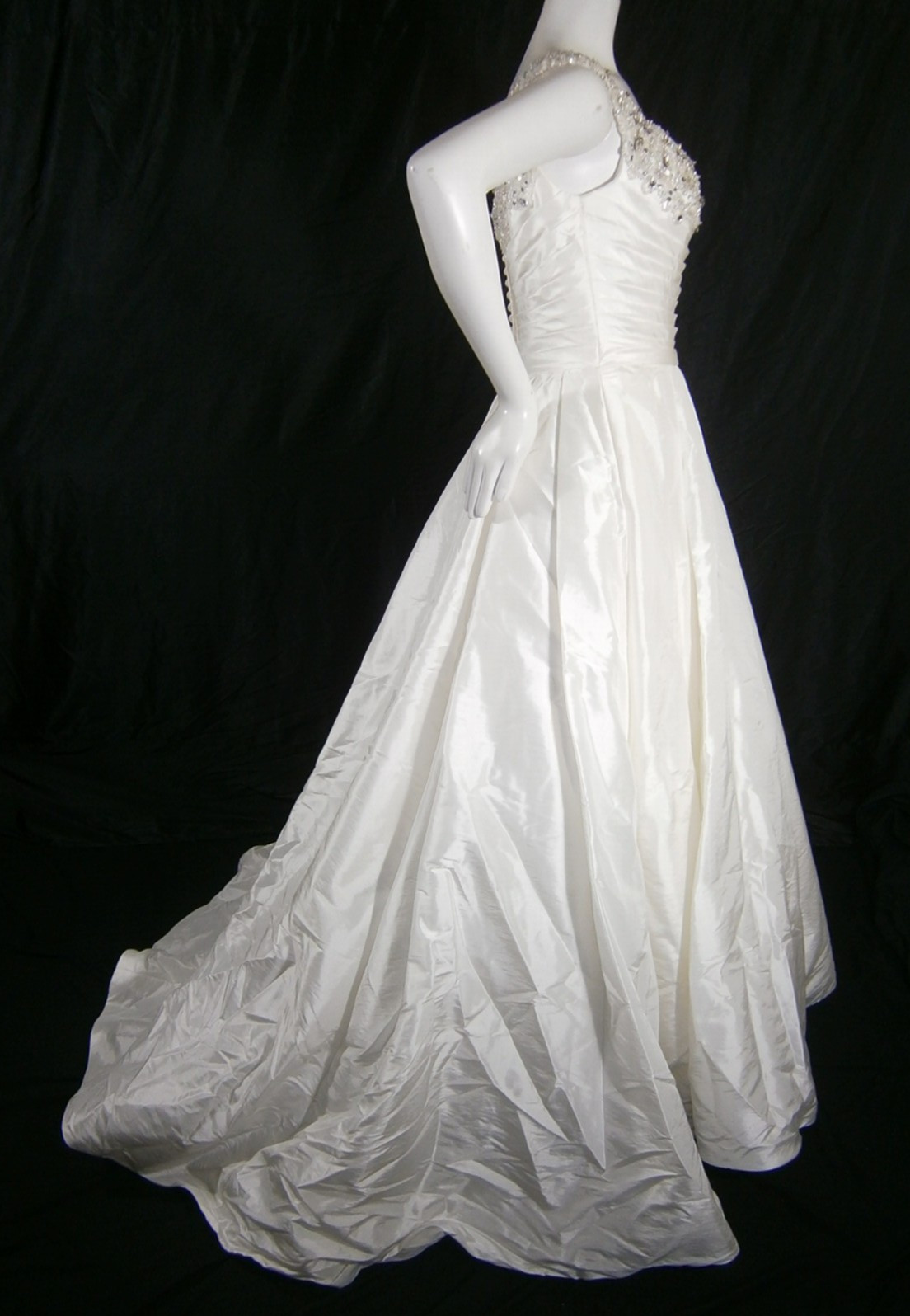 Casablanca Wedding Dress Ball Gown 12 Ivory Beaded Ruched Bodice Sweep Train