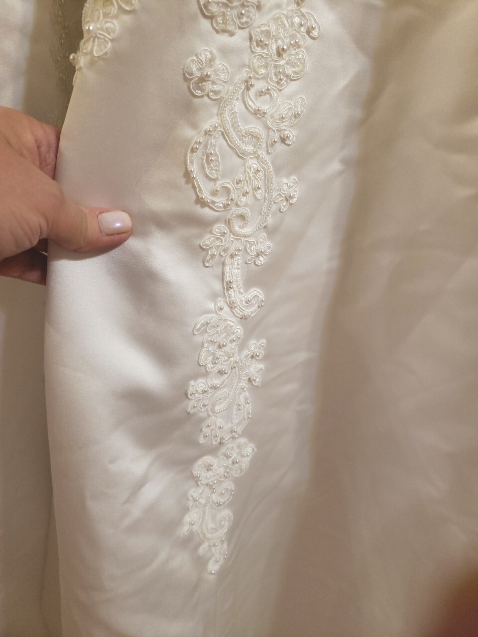 VENUS WHITE SATIN EMBROIDERED BEADED WEDDING GOWN PLUS SIZE