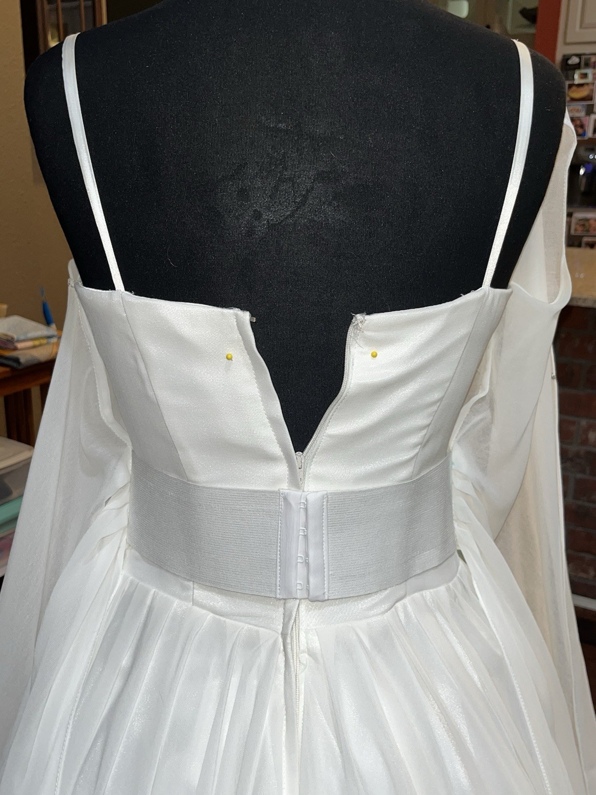 Vintage Ivory Tea Length Wedding Dress 5 Layers Tulle And Satin Long Sash WOW